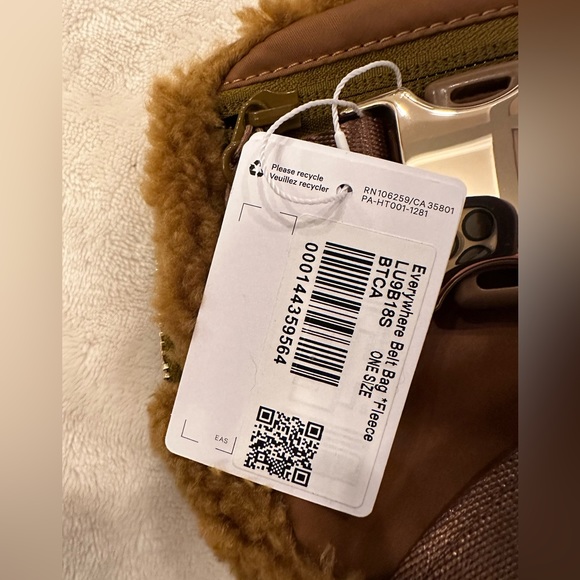 NWT Lululemon Everywhere Fleece Belt Bag - Burnt Caramel - Picture 6 of 6